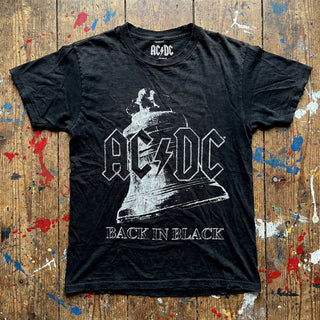 AC/DC Carbon T-Shirt: Back In Black Bell (Black)