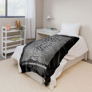 Joy Division Sherpa Fleece Blanket: Unknown Pleasures (Multicolour)
