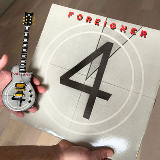 Foreigner Mini Guitar: 4