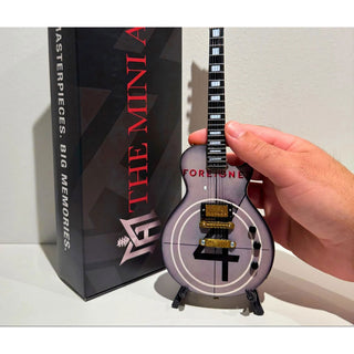 Foreigner Mini Guitar: 4