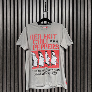 Red Hot Chili Peppers Unplugged T-Shirt: Oakland Arena (Grey)