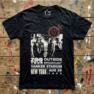 U2 Carbon T-Shirt: Zoo TV Tour NY Poster 08.29.92 (Black)